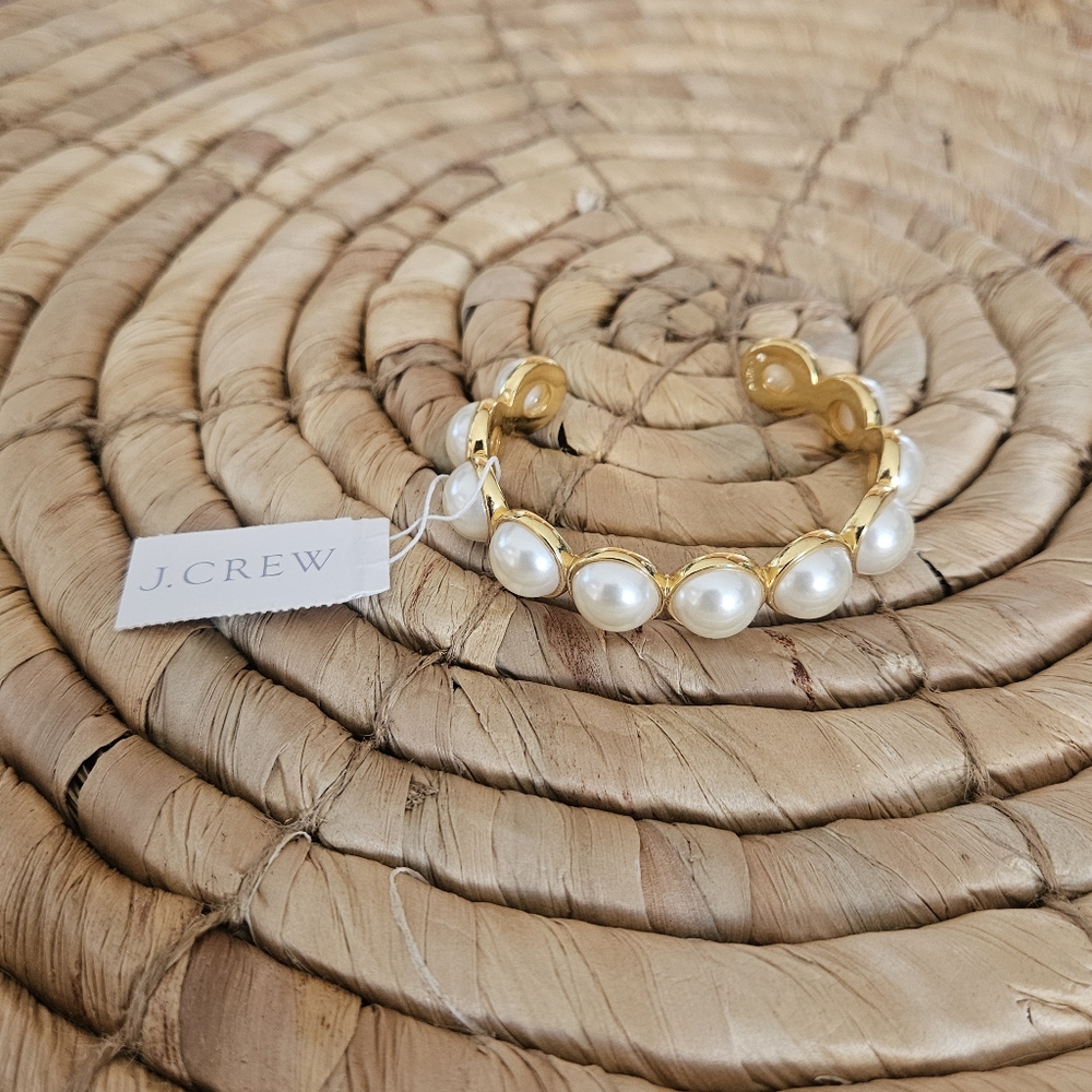 J Crew Pearl and Gold Bangle Bracelet New! - Picture 8 of 9